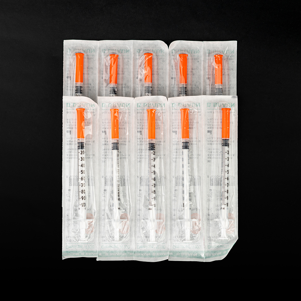 insulin syringes photo 2